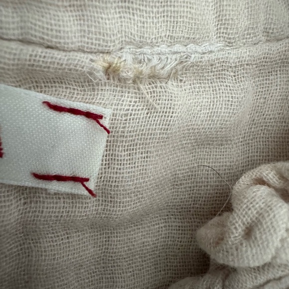 XiRENA  Gauze Esmay Ruffle Button Front Long Sleeve Shirt XS tan - Picture 6 of 6